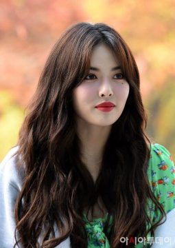 Invisible pressure that female idols have to endure
