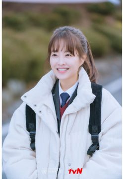 an actress in her 30s has been playing high school girls for 17 years 2497070709