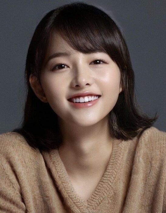 what if handsome male kpop idols were women 1 u29740840