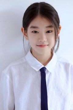Netizens are going crazy because of the young star's appearance just joined YG: The beauty that makes others fall in love even when in the same frame with Park Min Young