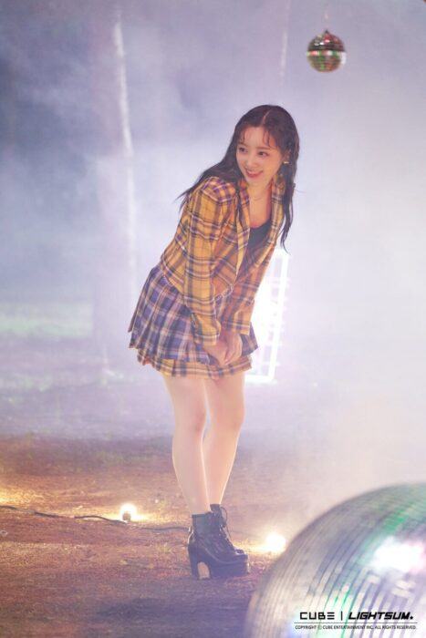 lightsum hina is expected to become the new sana thanks to her outstanding beauty 9 683x1024