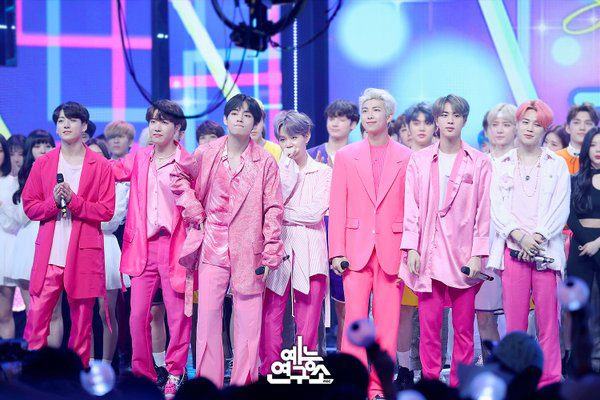 Suga (BTS) caused controversy for frankly pointing out the 'dark side' of Korean music shows 
