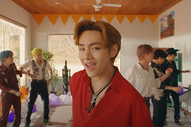 'Idol textbook' BTS V caused a great stir in Japan