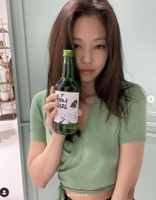 3 female idols are in love with the super pale makeup, who's visual is the best?