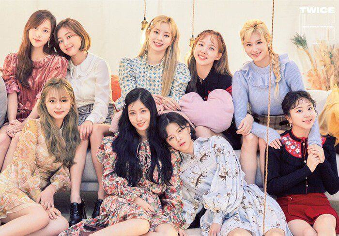 What will JYP be if Twice members simultaneously don't re-sign and the group disbands?
