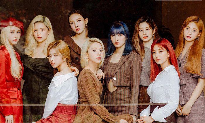 What will JYP be if Twice members simultaneously don't re-sign and the group disbands?