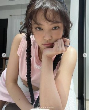 BLACKPINK's Jennie, a refreshing visual with an ant waist
