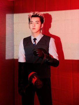 Too disappointed about Wu Yifan, several fans "climbed the wall" to the house of another idol named Li Jiaheng, who is he?