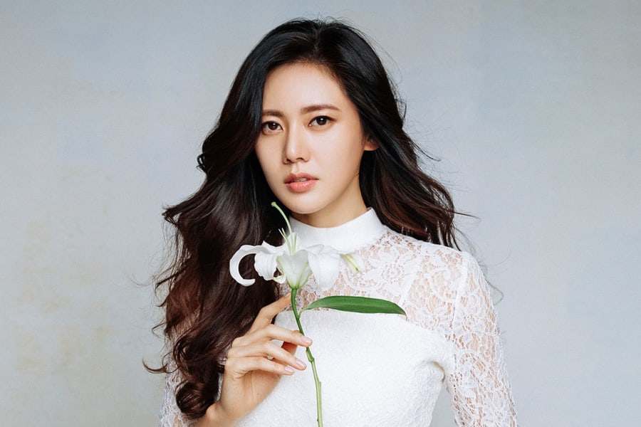The anguished life of Choo Ja Hyun: Her mother damned her for dying, almost lost her life because of her child, knelt down to propose to the adulterous husband