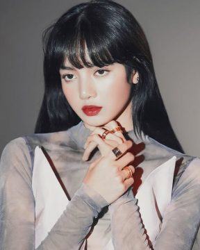 Blackpink lisa solo debut0347453 scaled 1