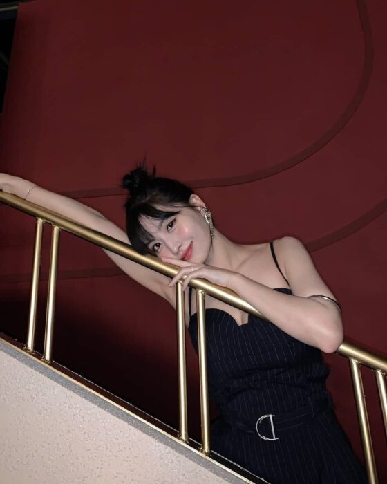 momo 29083029834082048 819x1024