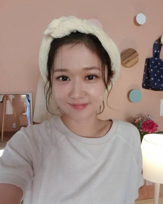 Screwed by Jang Nara's 40-year-old beauty