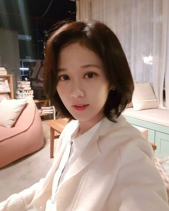 Screwed by Jang Nara's 40-year-old beauty