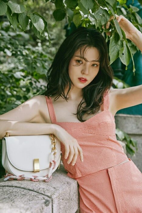 han so hee 1808308080980 683x1024