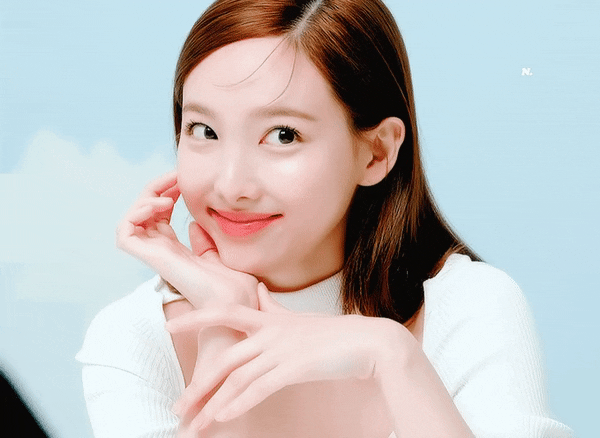 Nayeon is one of the most popular members of TWICE for a reason. Nayeon's shining appearance and bright smile every time she appears are like a dose of vitamins to fans