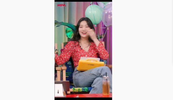 Netizens wondered if BLACKPINK and TWICE could freely talk about their dating news like Red Velvet did