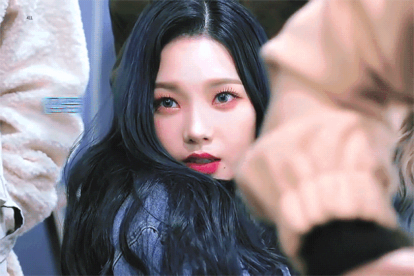 Korean netizens voted out the 3 prettiest female Kpop idols nowadays