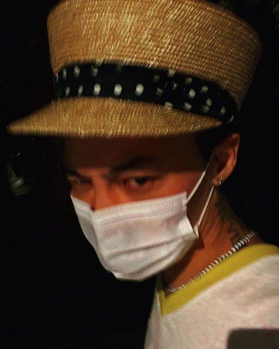 g dragon 9387298102732