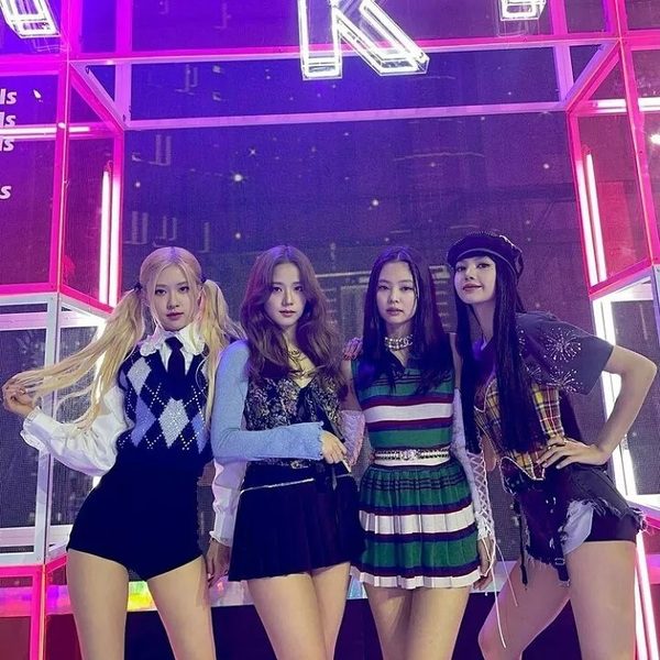 Experts on Pitchfork assess albums of K-pop girl groups from the third generation: BLACKPINK, TWICE, and Red Velvet; which group has the highest score?