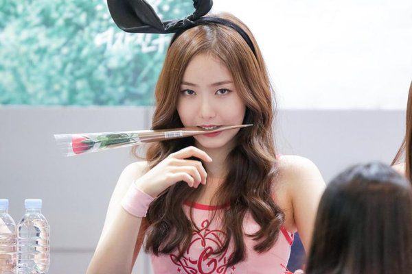 Worst types of Kpop fan that people cannot stand