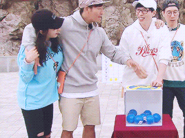 jongkook jihyo 23 2890480380958390