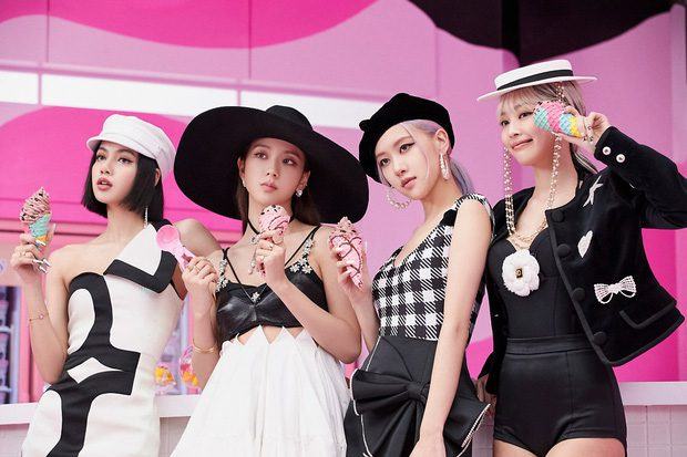 SNSD and BLACKPINK
