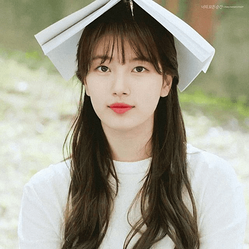 Suzy 6120356 3