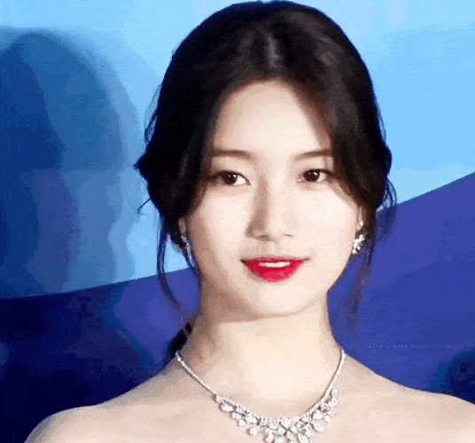 Suzy 6120356 1