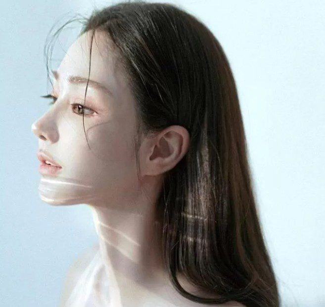 The female Youtuber who made it to the online communities' hot issue with her picturesque visual that looks like CG