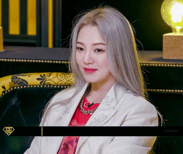 A netizen compared the visual of Hyo Yeon (Girls Generation) to Irene (Red Velvet), causing controversy
