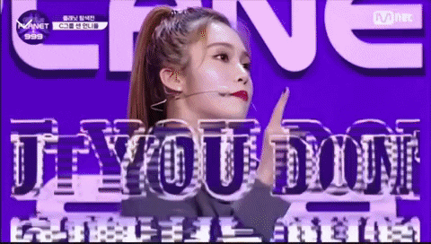 Yujin (CLC) tense response to a junior who looked down on her
