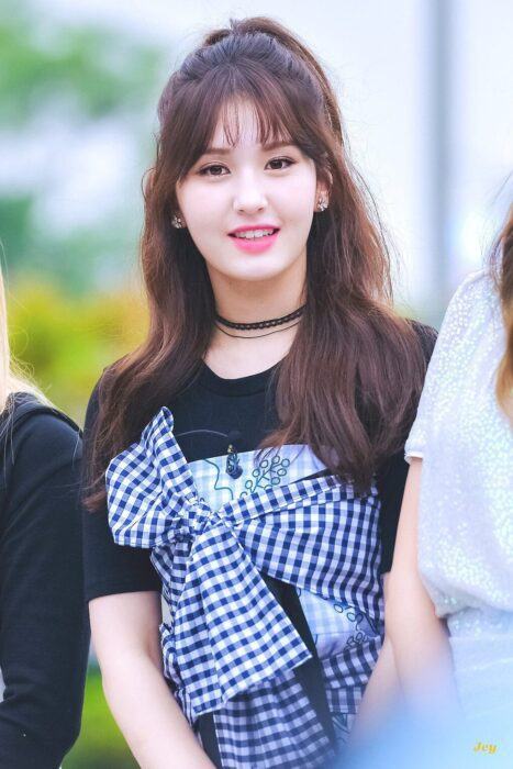 Somi 74982873682638 683x1024