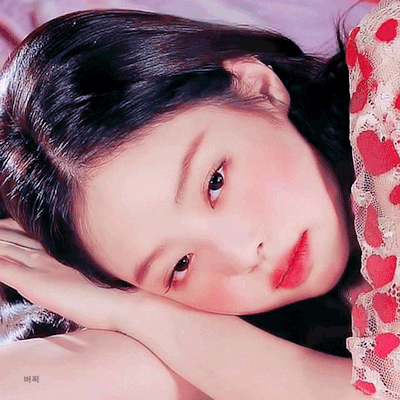 Pann: Jennie’s moment at the fansign makes the fans go crazy…