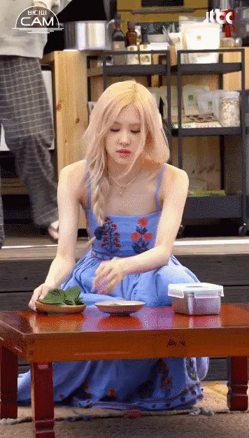 Rosé (BLACKPINK) looks stunning as a muse in the behind-the-scenes video of The Sea Of Hope
