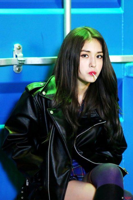 somi the black label 489150 scaled 1