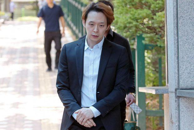 SHOCK: Ex-manager turning his back on Park Yoo Chun to expose his relapse into drug and gambling, testifying to turn over the rape case