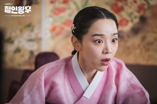 Shin Hye Sun in the drama Mr Queen