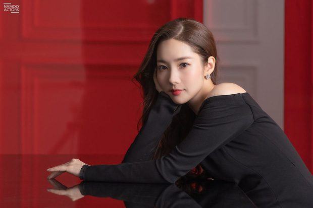 It it's not an exaggeration to say that Park Min Young is the Korean actress with the most successful plastic surgery
