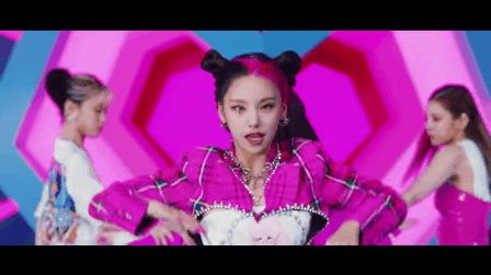 itzy-loco
