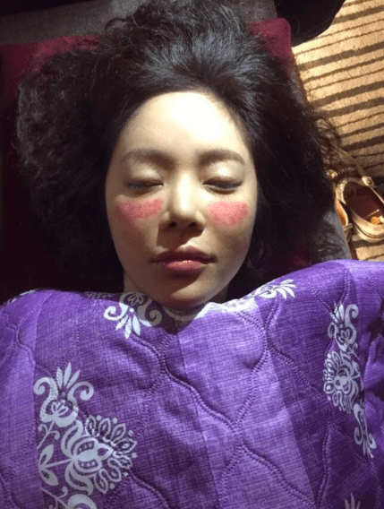 Actress Hwang Jung Eum brings back the old memories of the “ugly” Hye Jin in “She Was Pretty”