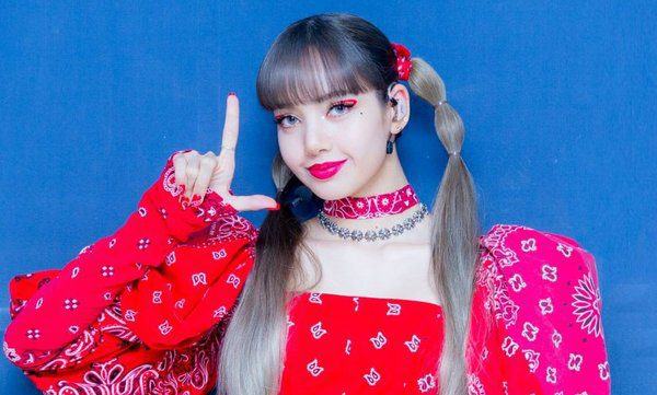 lisa blackpink 29837681179813