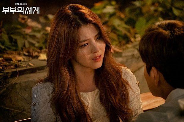 Towards the end of the drama, Da Kyung of “The World of the Married” makes viewers feel pity for her.