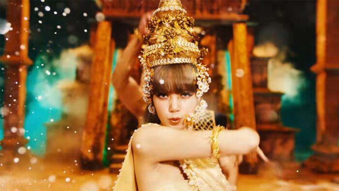 blackpink lisa 16092021 1 scaled 1