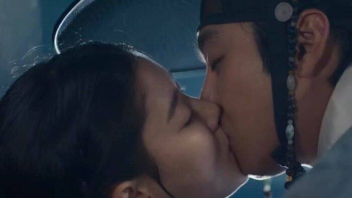 kim-yoo-jung-lover-of-the-red-sky