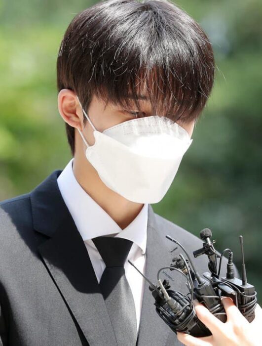 b i ikon scandal 3392899293929389280323 scaled 1