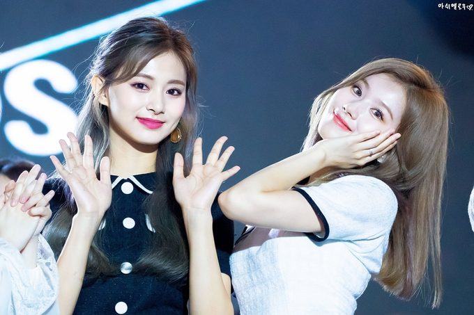The duo of rookie girl group's members from JYP will become the new generation 'Sana - Tzuyu'?