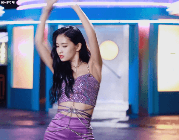 Knets name 10 Kpop idols who can compete with professional dancers on shows like 'Street Woman Fighter'