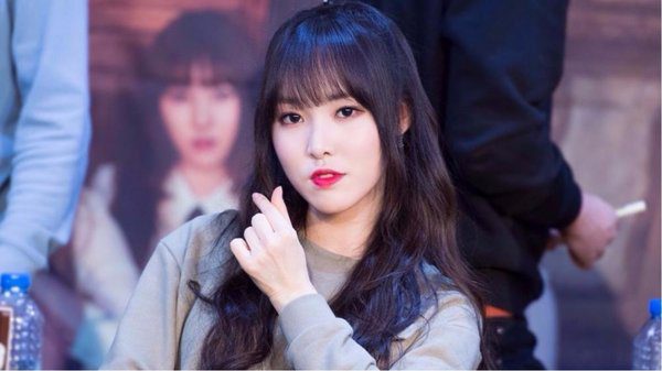 yuju-gfriend-connect