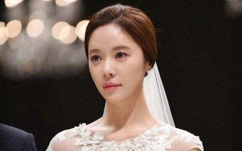 hwang jung eum