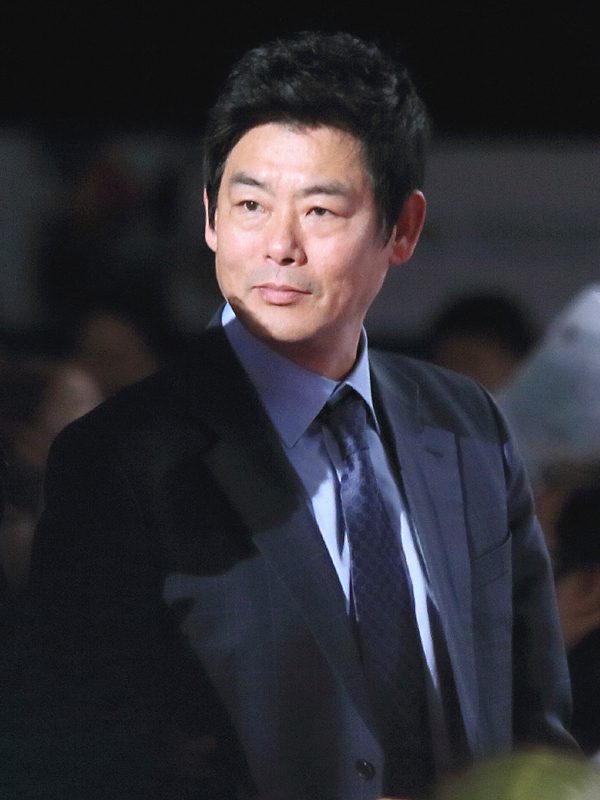 sung dong il